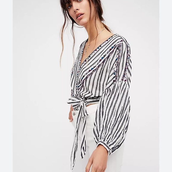 FREE PEOPLE White Black Cuff Sleeves Barcelona Nights Wrap Top Small - Picture 2 of 8